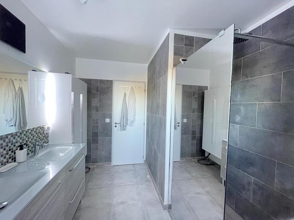 Villa Avec Piscine 쿠어스 외부 사진